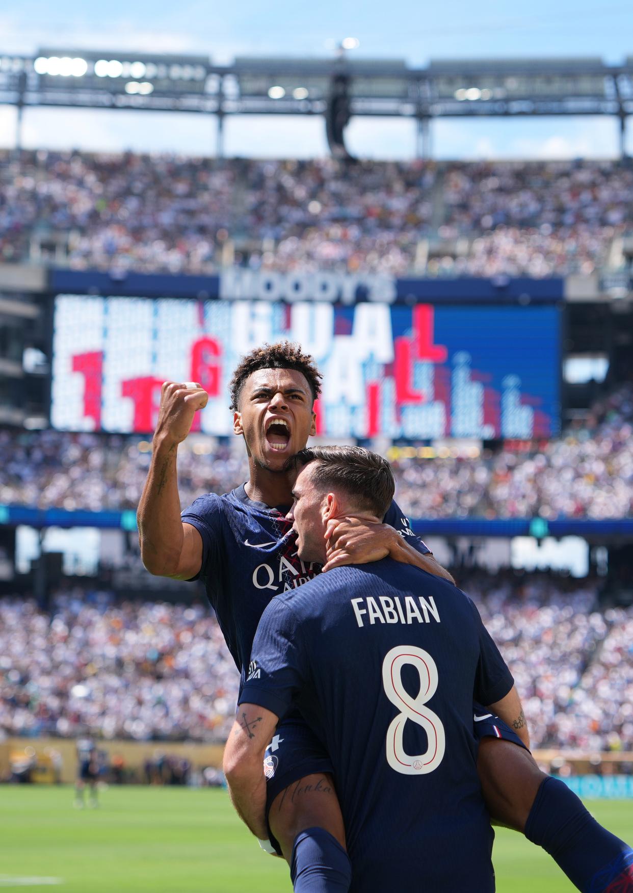 关于争夺法甲冠军，巴黎圣日耳曼再次取得胜利的信息